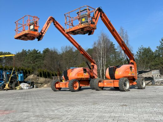 JLG 600AJ
