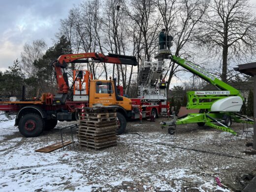Serwis podestu ruchomego BUMAR PMT-32D – wymiana prowadnika kablowego, przewodów elektrycznych oraz hydraulicznych